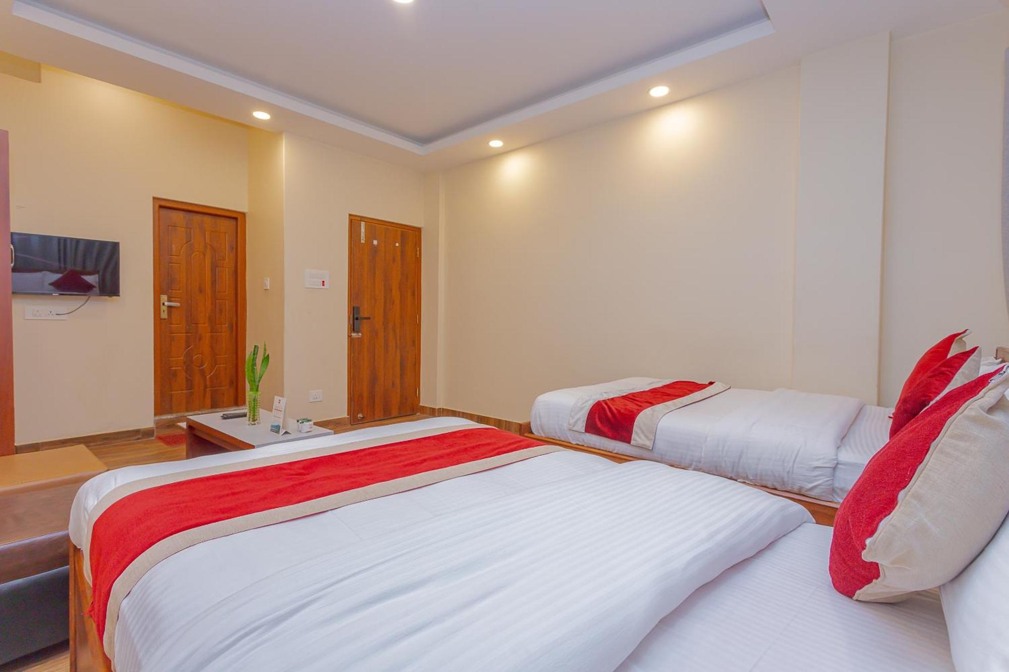 Oyo 799 Hotel Tik Tok Pvt Ltd. Katmandu Dış mekan fotoğraf