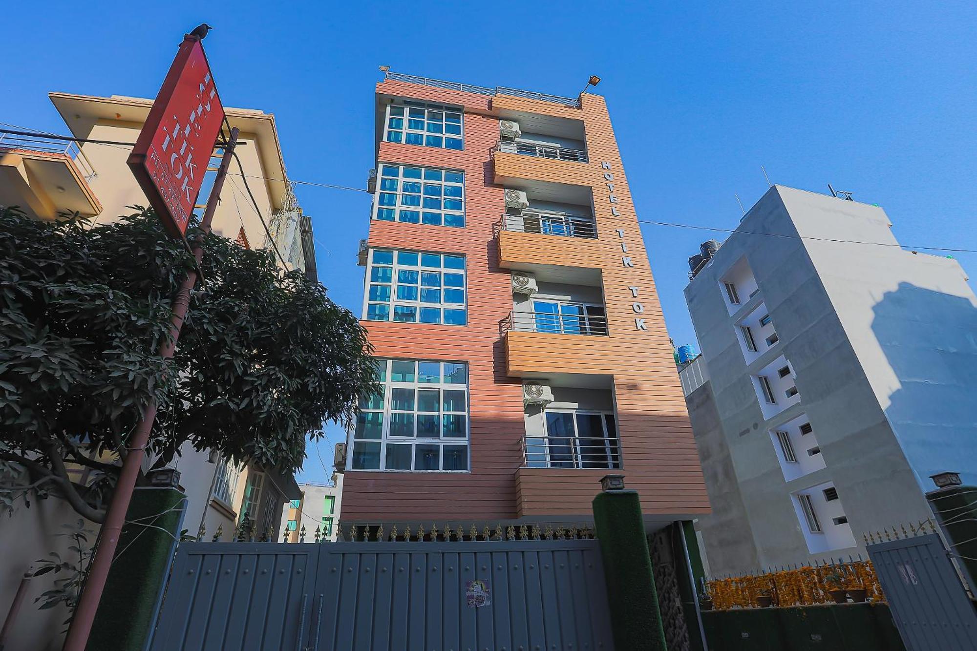 Oyo 799 Hotel Tik Tok Pvt Ltd. Katmandu Dış mekan fotoğraf