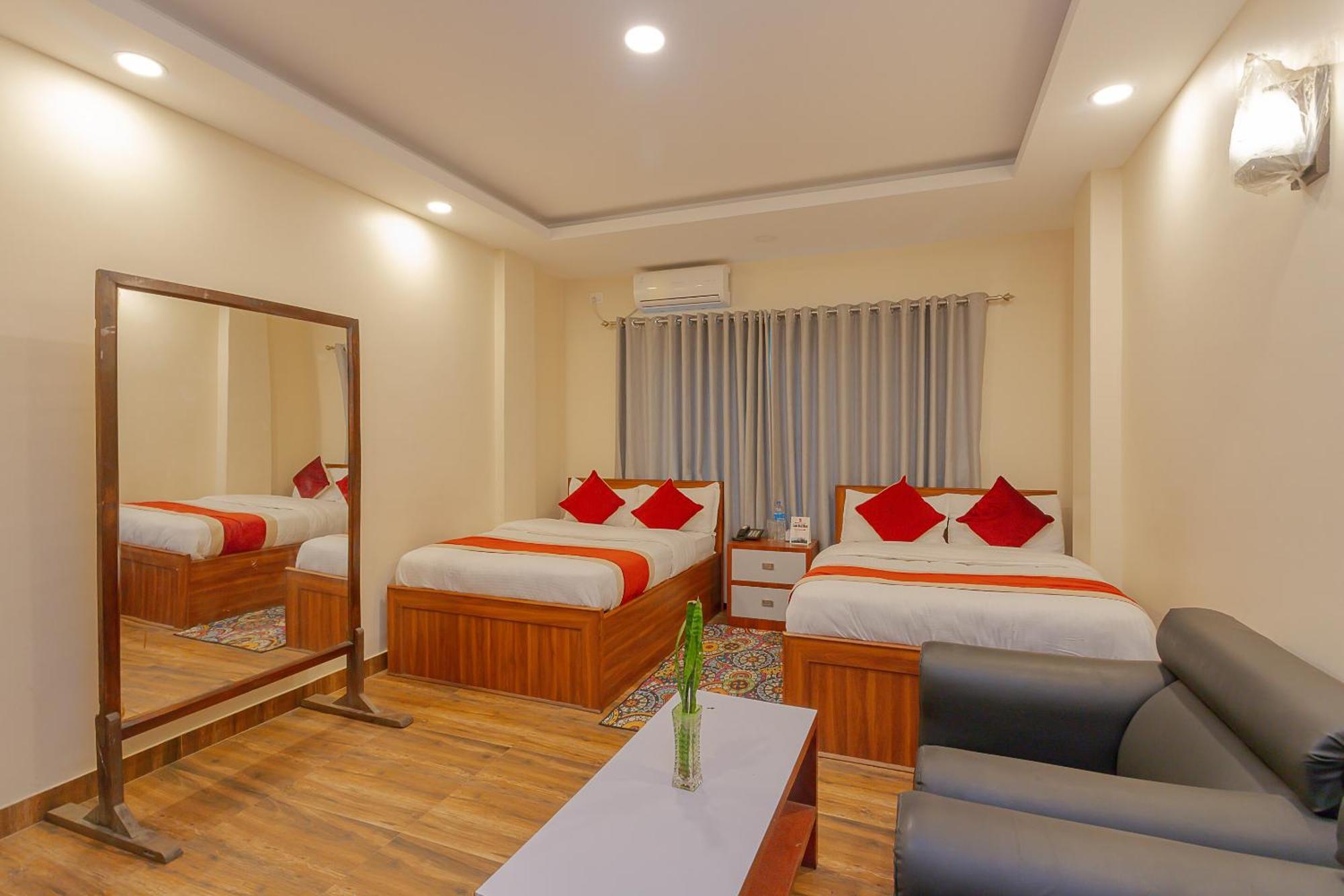 Oyo 799 Hotel Tik Tok Pvt Ltd. Katmandu Dış mekan fotoğraf