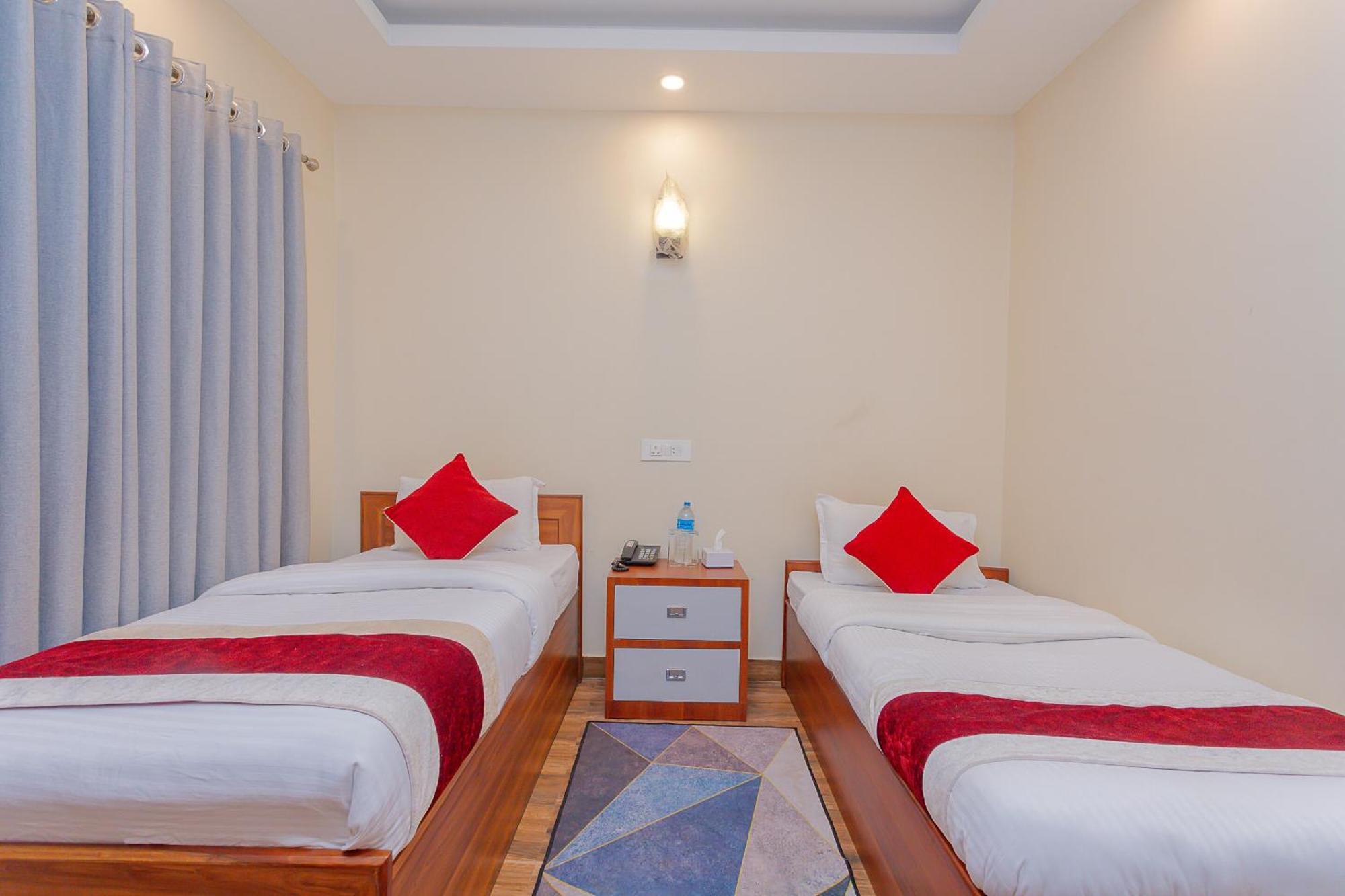 Oyo 799 Hotel Tik Tok Pvt Ltd. Katmandu Dış mekan fotoğraf