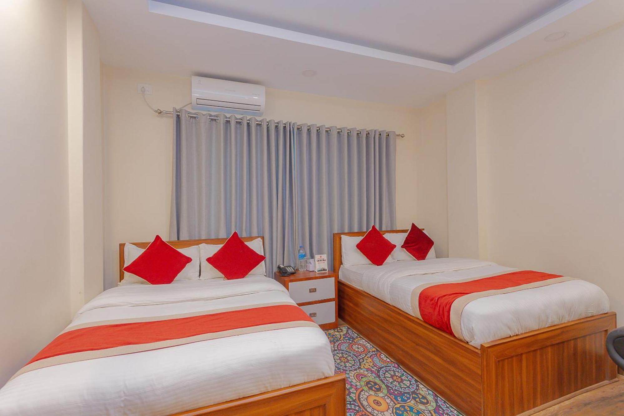 Oyo 799 Hotel Tik Tok Pvt Ltd. Katmandu Dış mekan fotoğraf