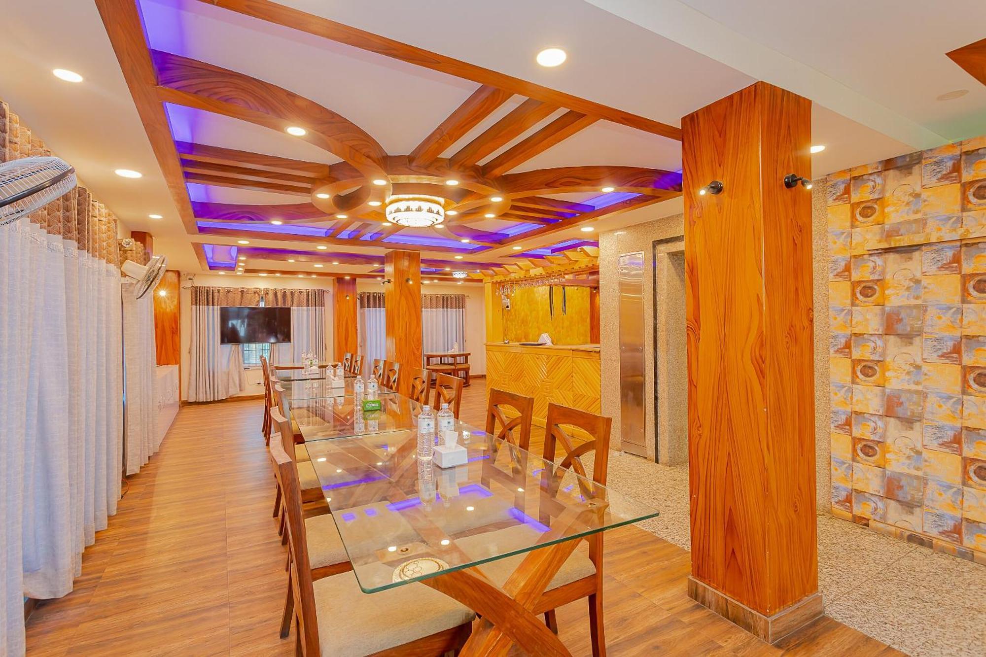 Oyo 799 Hotel Tik Tok Pvt Ltd. Katmandu Dış mekan fotoğraf