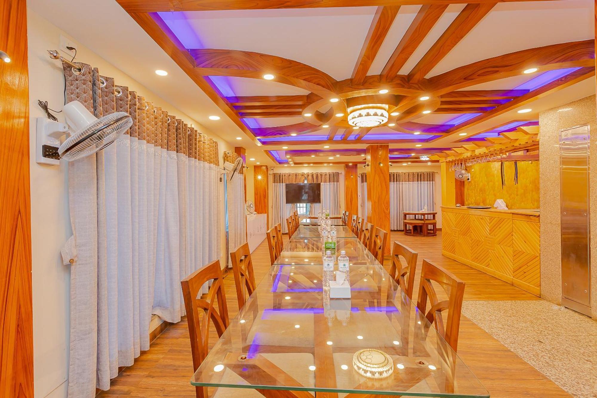 Oyo 799 Hotel Tik Tok Pvt Ltd. Katmandu Dış mekan fotoğraf