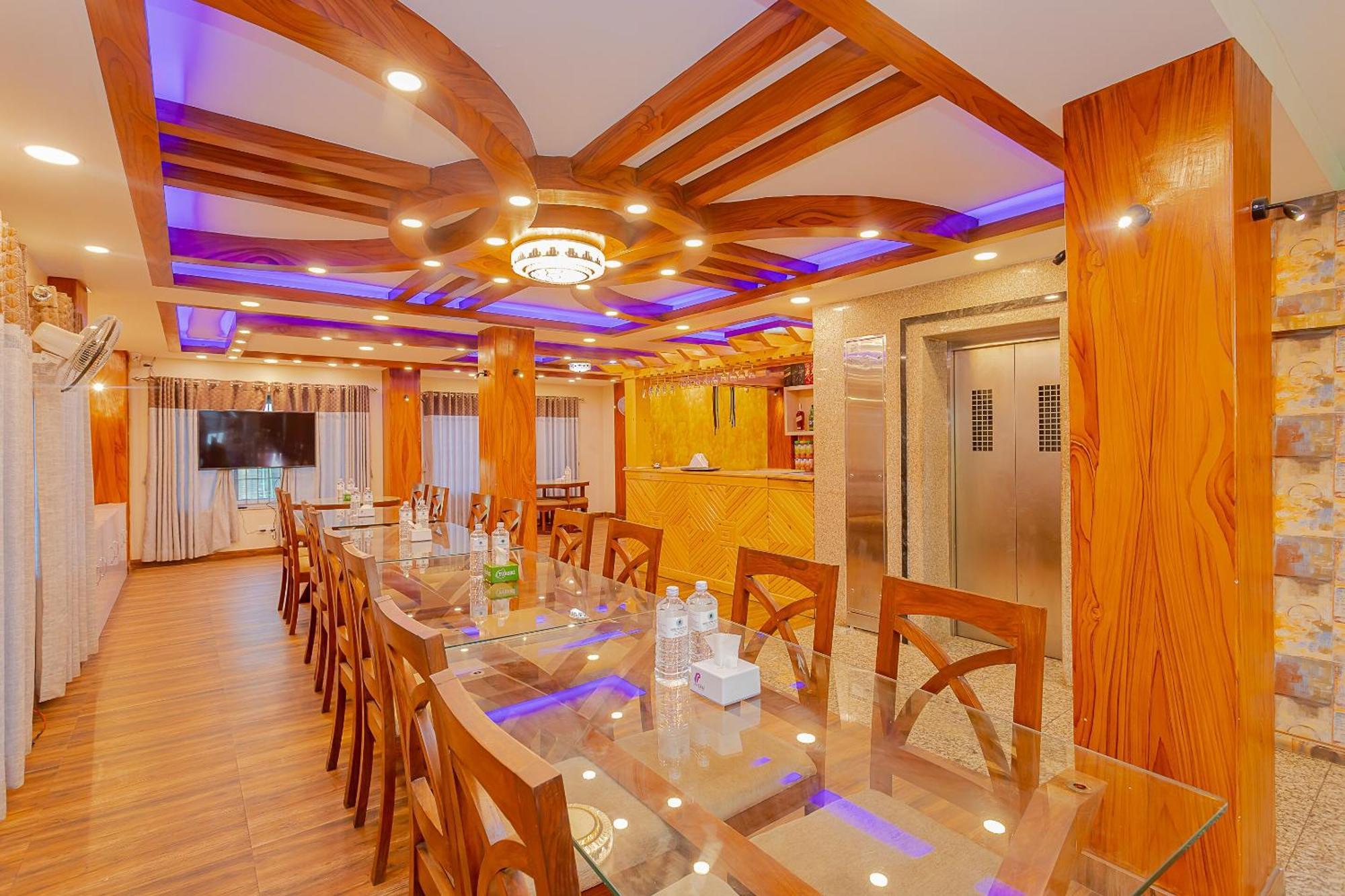 Oyo 799 Hotel Tik Tok Pvt Ltd. Katmandu Dış mekan fotoğraf